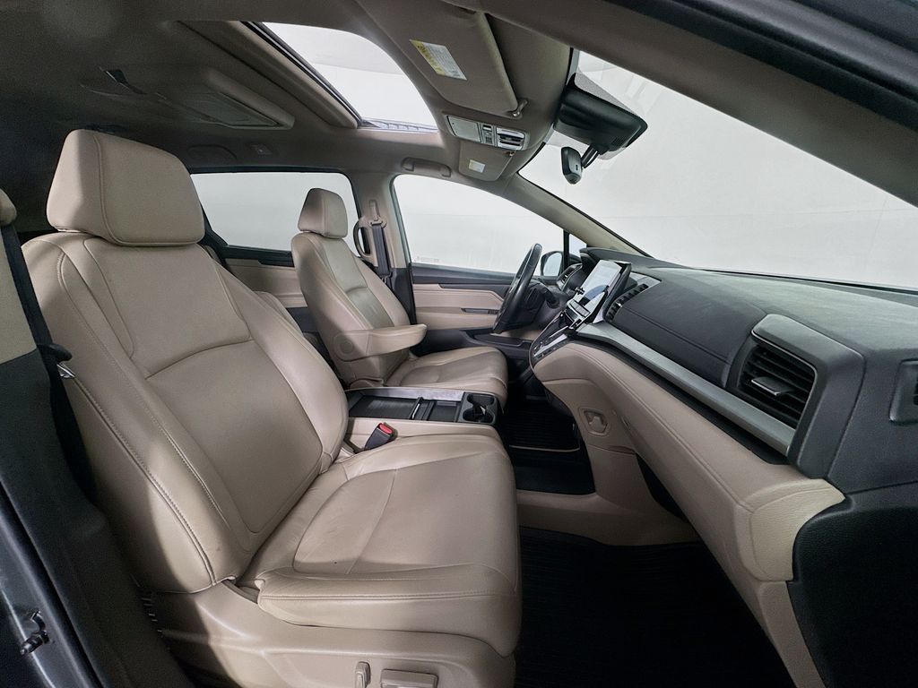 Used Car 2019 Honda Odyssey  Touring For Sale Under $30,000 In Austin, Texas