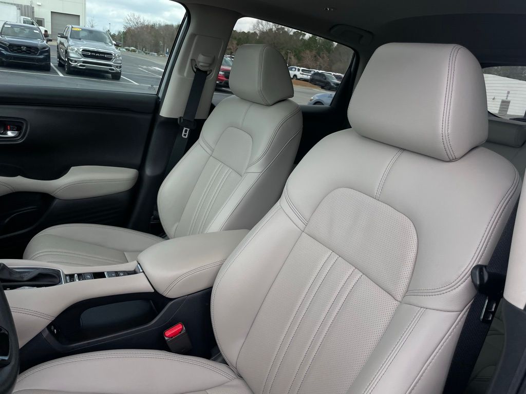 Thumbnail: 2025 Honda HR-V - 26