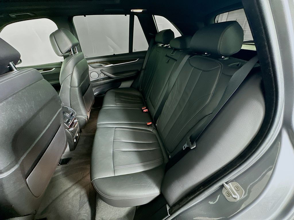 2018 BMW X5 xDrive50i 25
