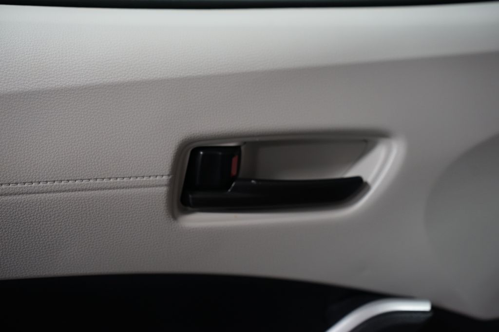 Thumbnail: 2025 Toyota Corolla Cross - 31