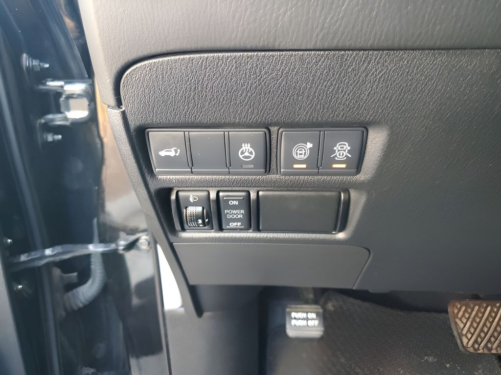 Used Car 2021 Infiniti Qx80  Luxe For Sale Under $30,000 In Austin, Texas