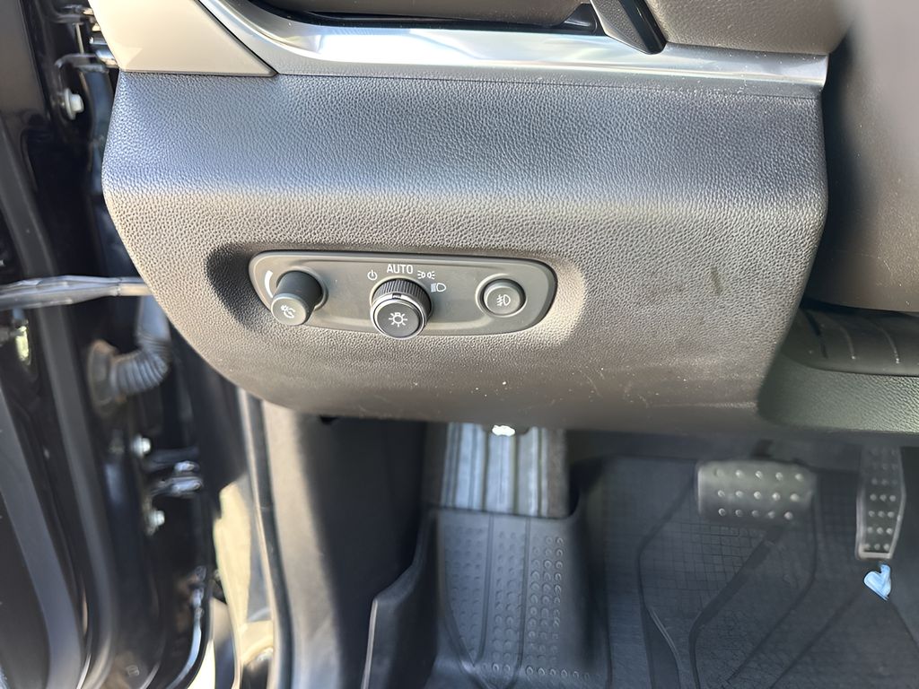 Used Car 2019 Chevrolet Traverse  Rs For Sale Under $25,000 In Austin, Texas