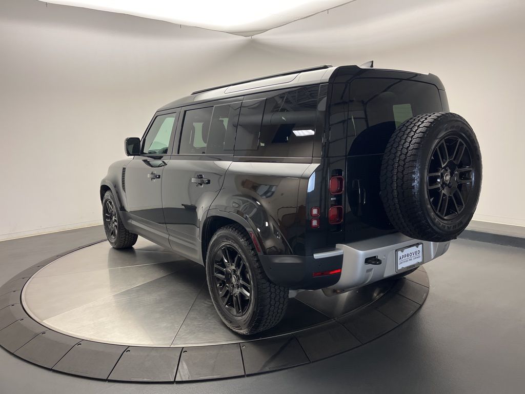 Thumbnail: 2025 Land Rover Defender - 3