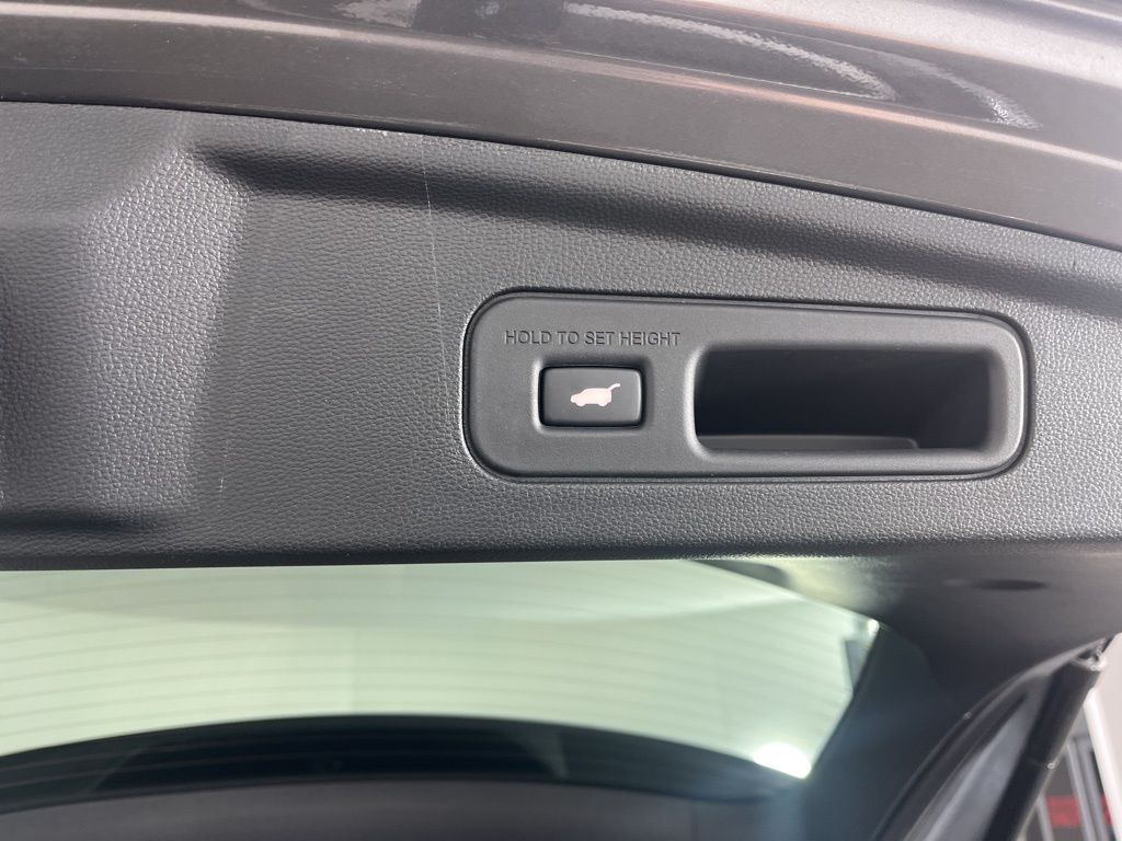 Thumbnail: 2026 Acura MDX - 11