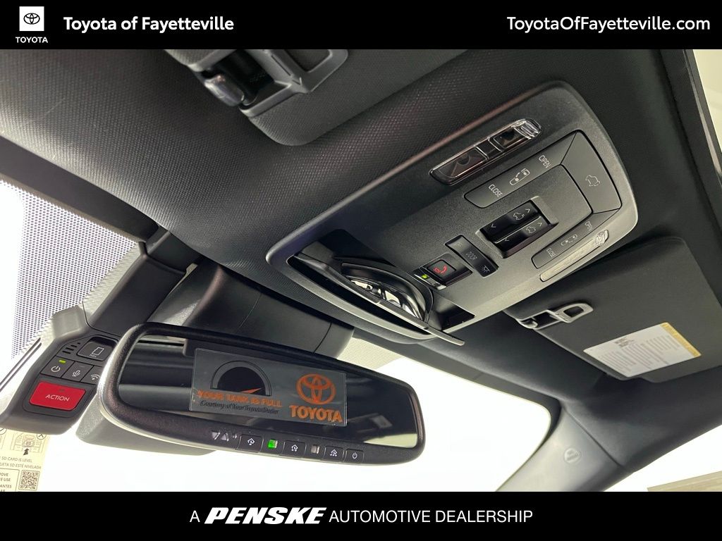 2025 Toyota Sienna XSE 30