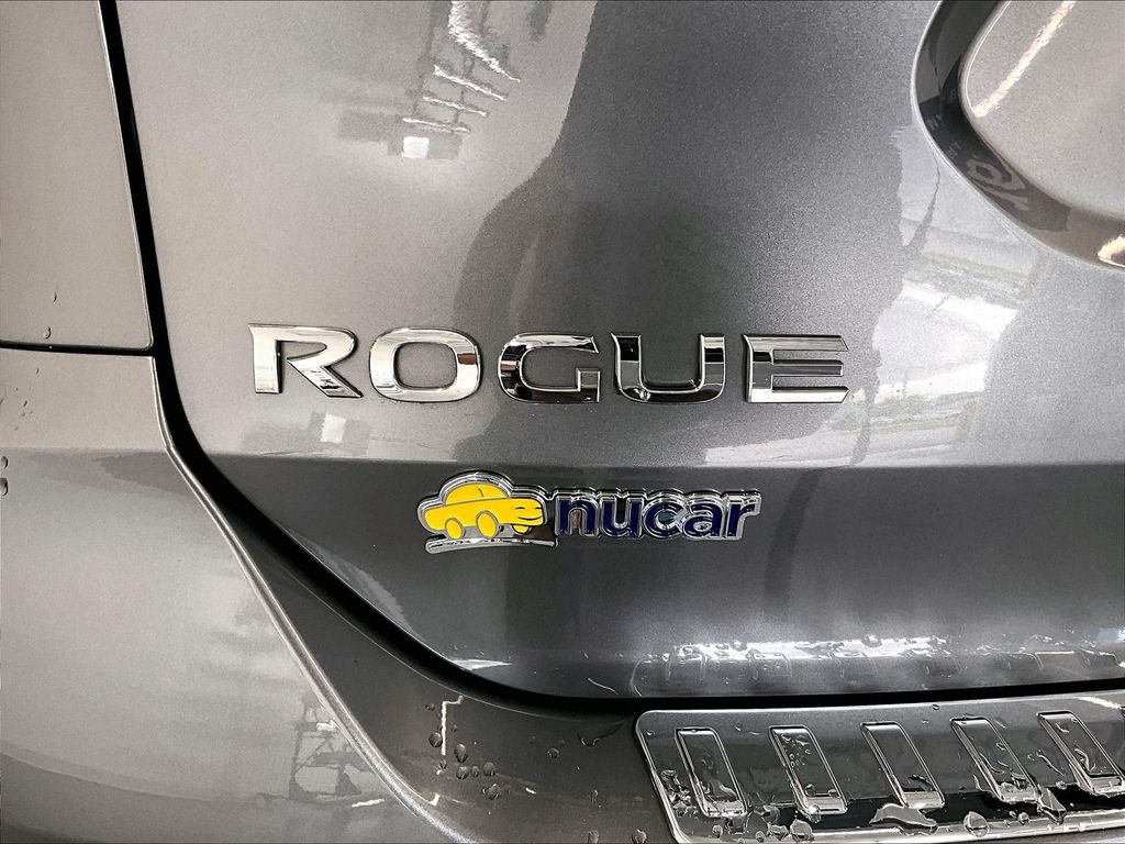 2019 Nissan Rogue — photo 27