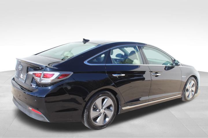 Used Car 2016 Hyundai Sonata Hybrid  Limited For Sale Under $12,000 In Georgetown, Texas