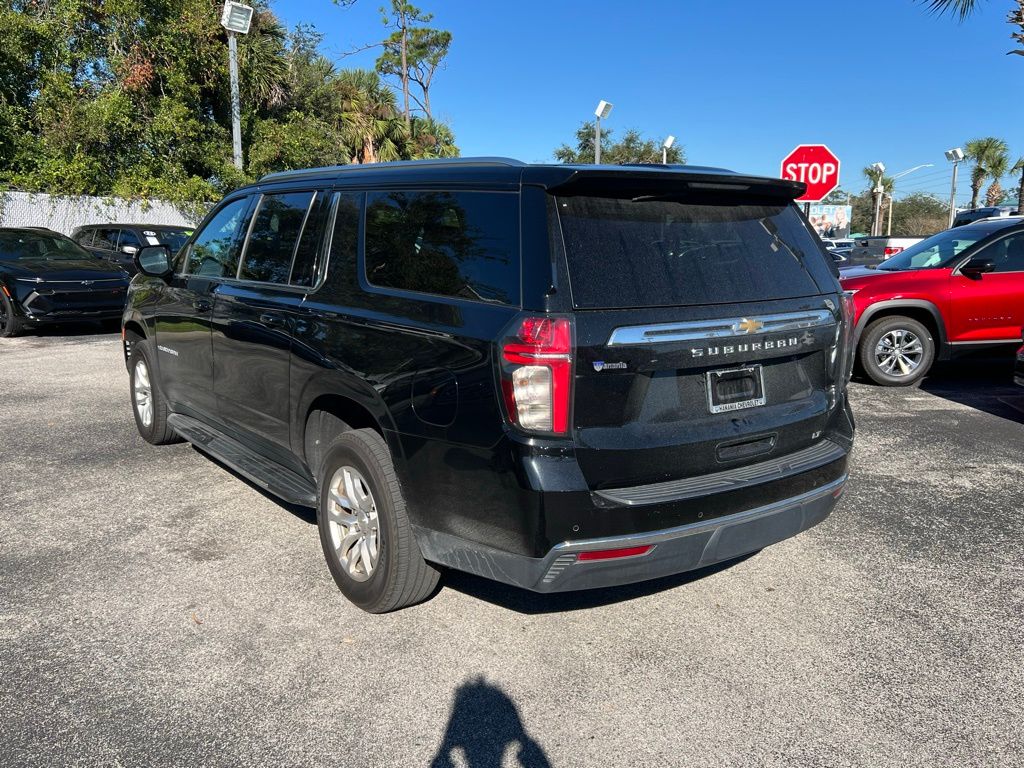 2022 Chevrolet Suburban LT 4