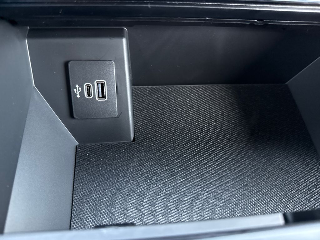 New 2026 Silver Ford Lariat image 37