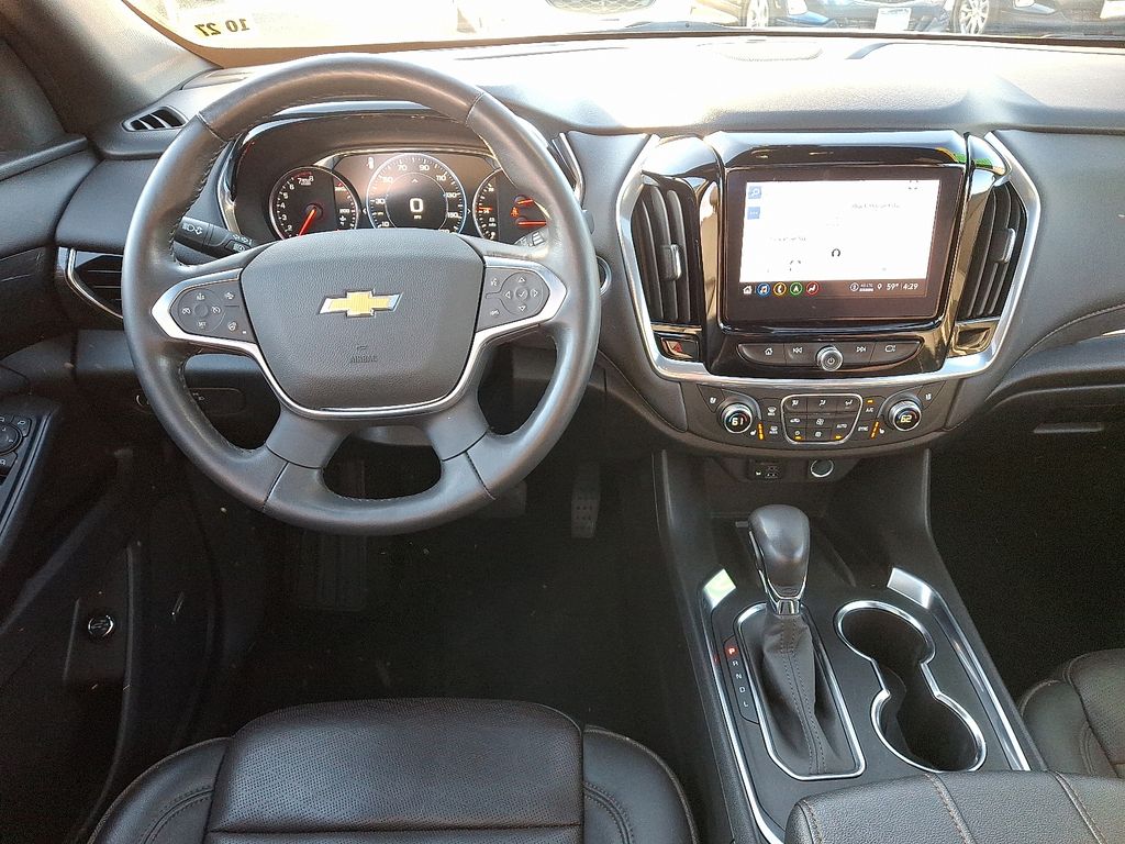 Thumbnail: 2022 Chevrolet Traverse - 12