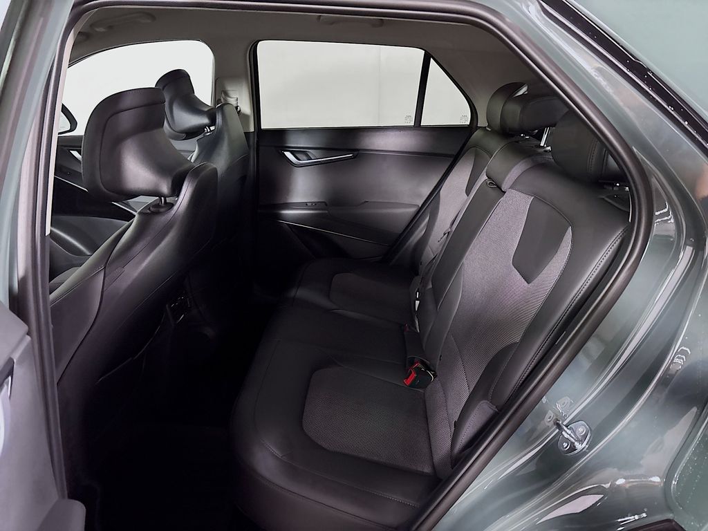 2025 Kia Niro EX
