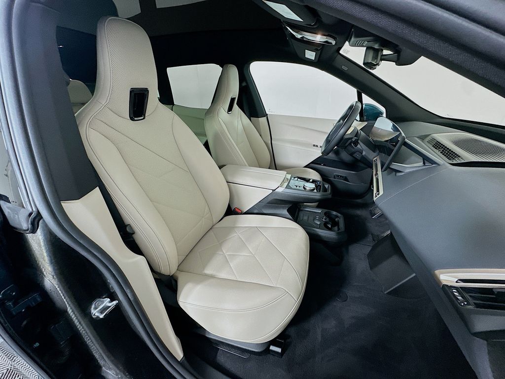 Thumbnail: 2024 BMW iX - 28