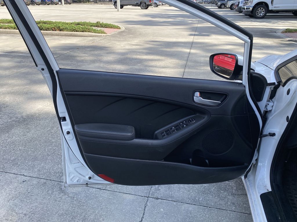 2017 Kia Forte LX photo