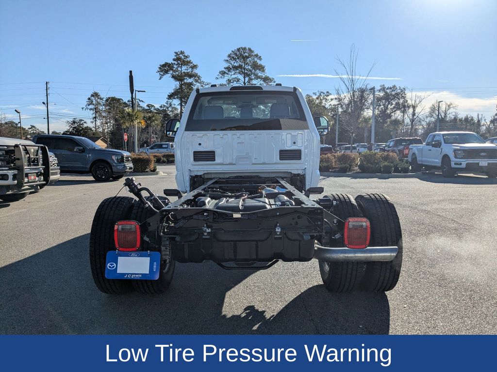 2026 Ford F-350 Chassis XL