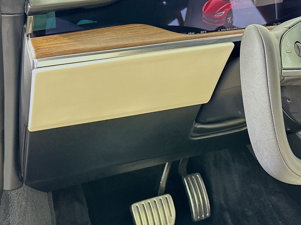 Thumbnail: 2022 Tesla Model S - 10