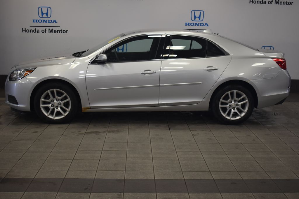 Thumbnail: 2013 Chevrolet Malibu - 4