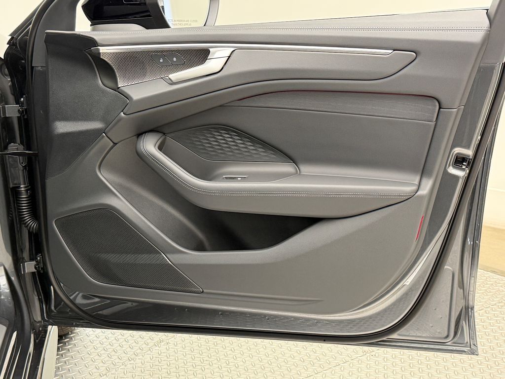 Thumbnail: 2026 Audi A6 - 15