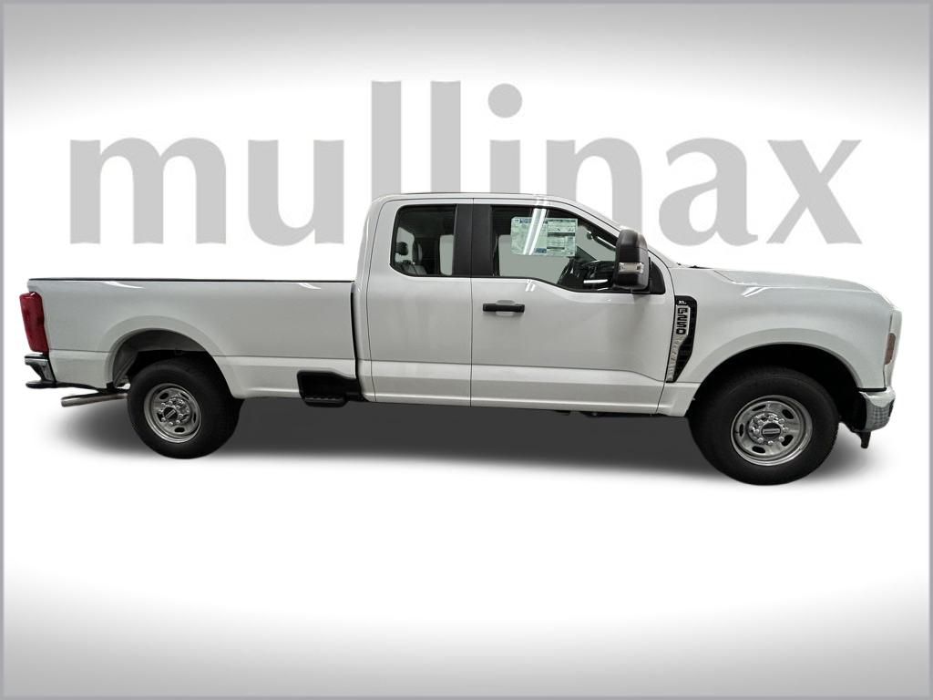 2025 Ford F-250 XL photo 2