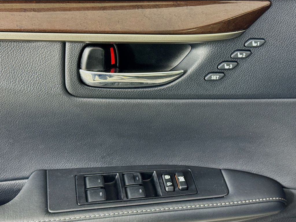 Used Car 2015 Lexus Es  350 For Sale Under $20,000 In Austin, Texas