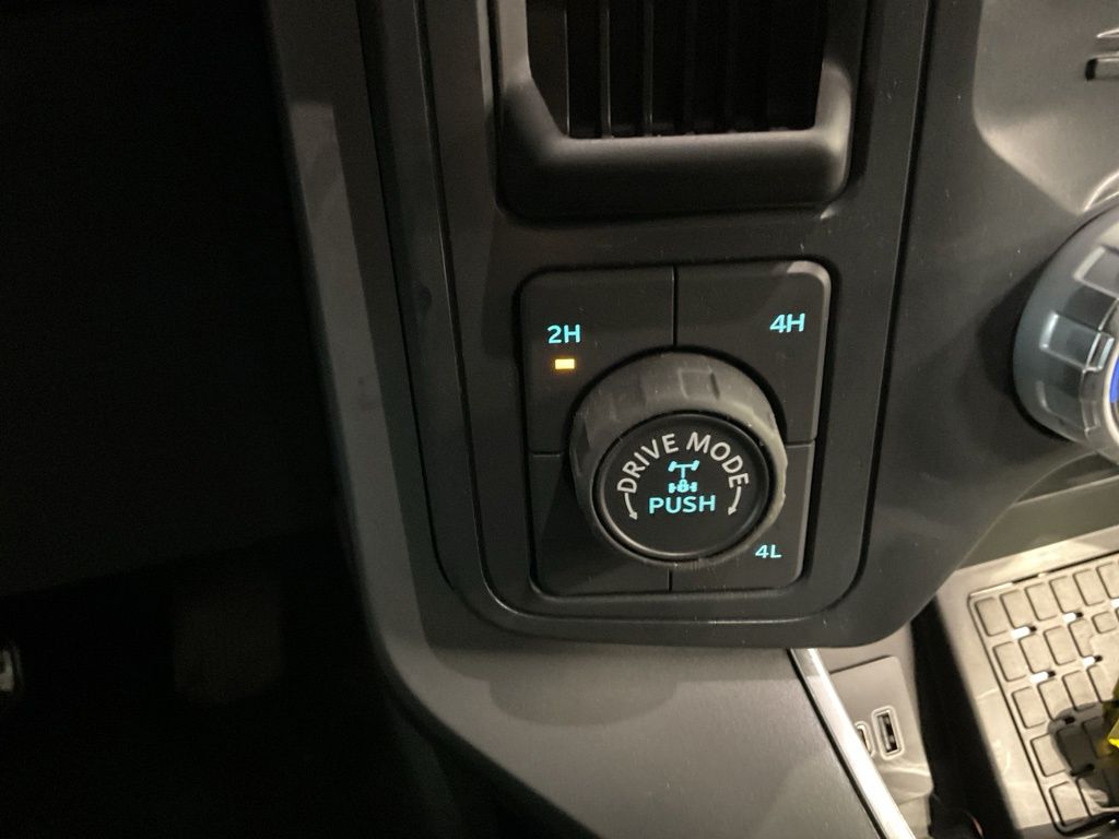 New 2025 White Ford XLT image 12