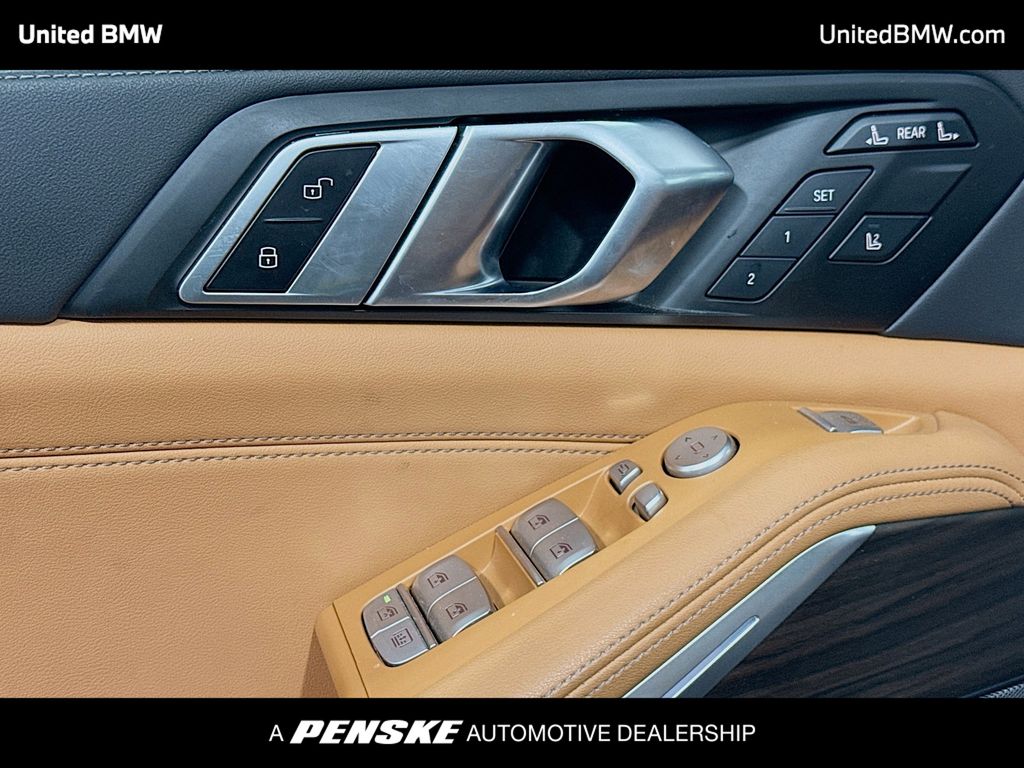 Thumbnail: 2024 BMW X7 - 3