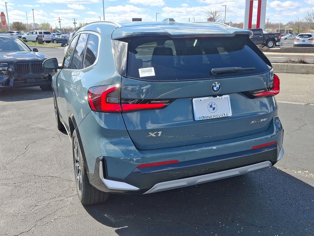 2025 BMW X1 xDrive28i 3