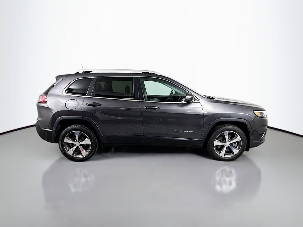 Thumbnail: 2019 Jeep Cherokee - 4