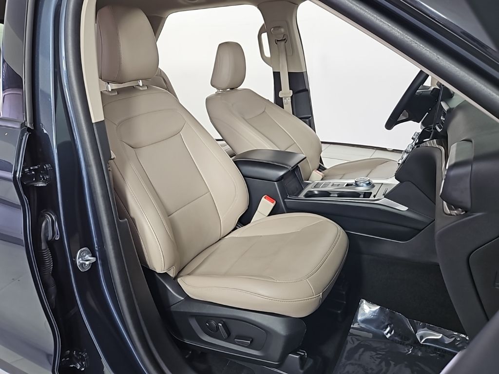 Thumbnail: 2023 Ford Explorer - 18