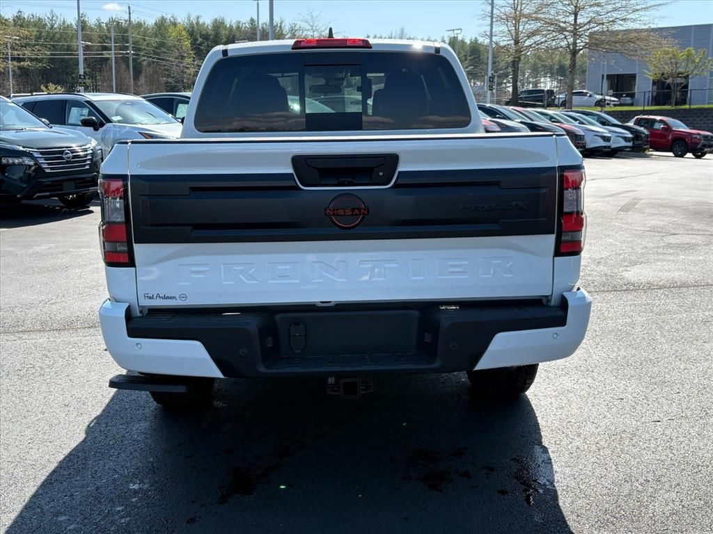 View vehicle photo 7