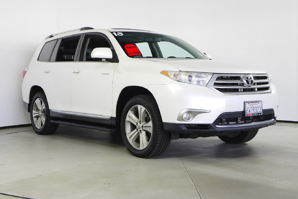 Thumbnail: 2013 Toyota Highlander - 3