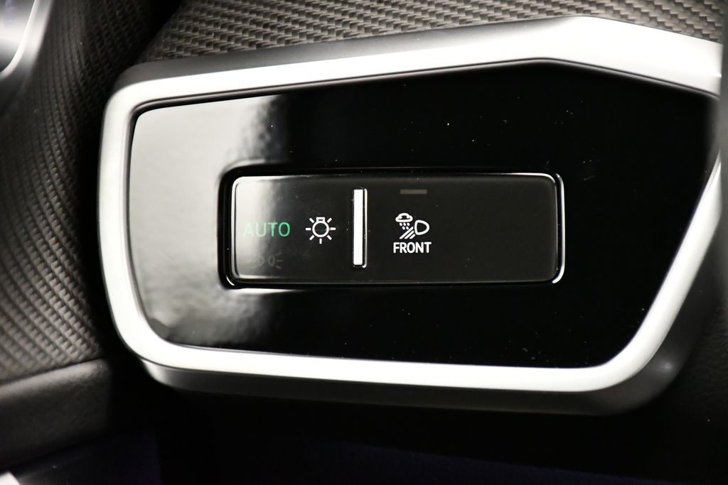 Thumbnail: 2026 Audi RS 6 - 19