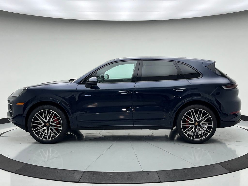 Thumbnail: 2026 Porsche Cayenne - 2