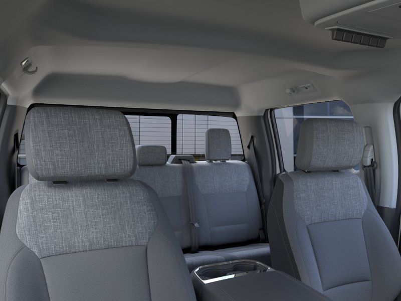 New 2026 Oxford White Ford F-250® XLT image 21