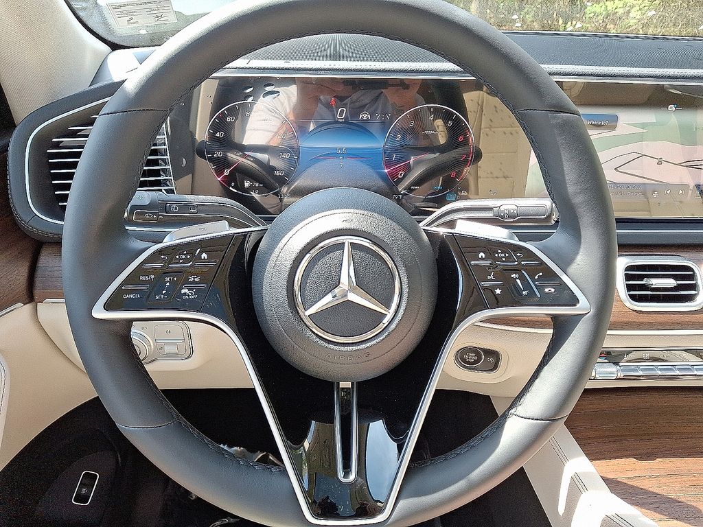 Thumbnail: 2026 Mercedes-Benz GLS - 16