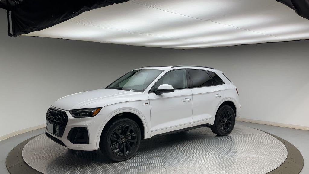 Thumbnail: 2024 Audi Q5 - 6