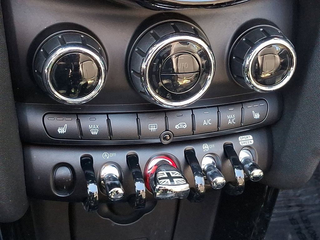 Thumbnail: 2024 MINI Cooper - 16