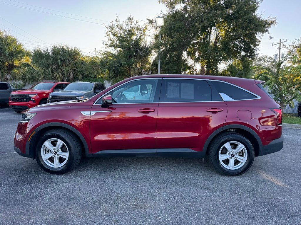 2023 Kia Sorento LX 5