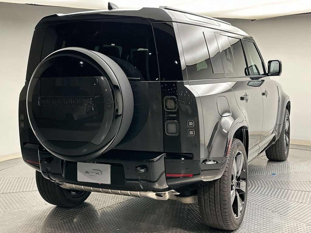 Thumbnail: 2026 Land Rover Defender - 3