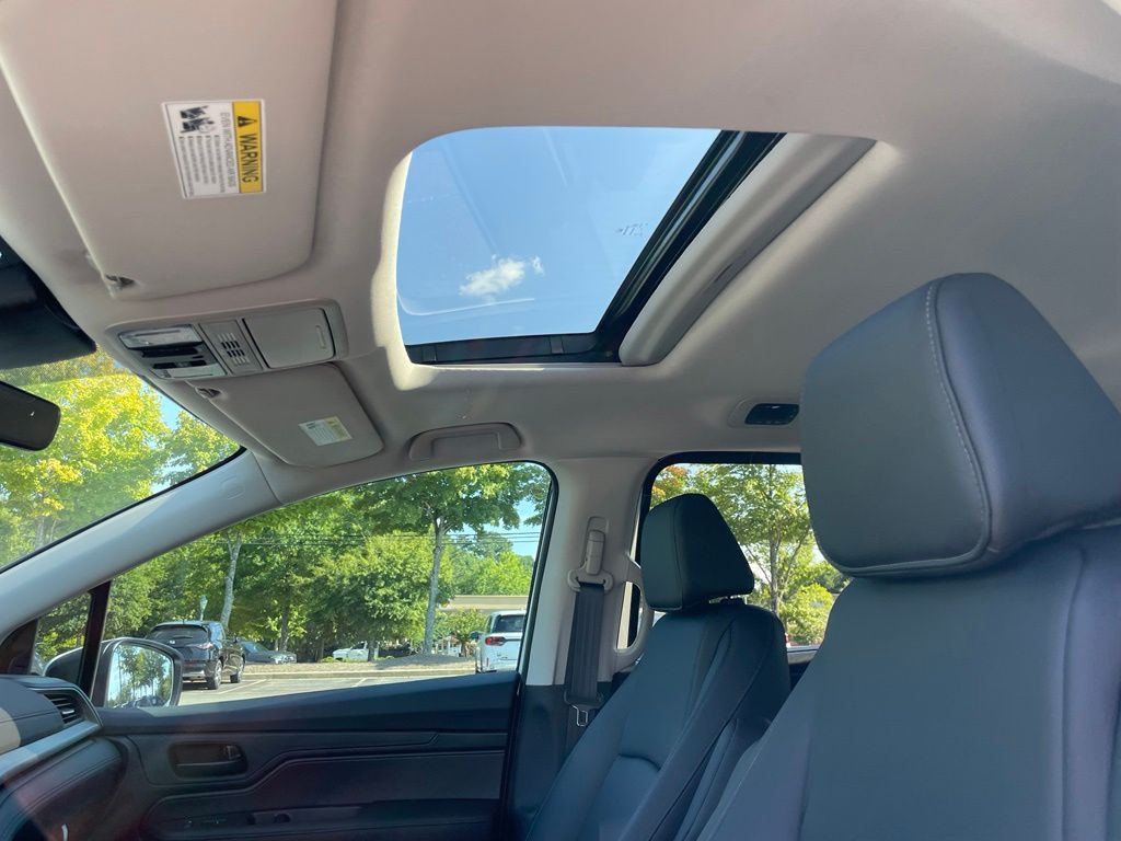 Thumbnail: 2027 Honda Odyssey - 28