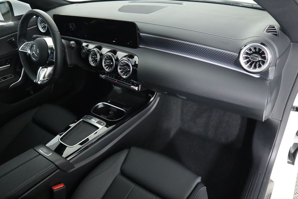 2025 Mercedes-Benz CLA 250 17