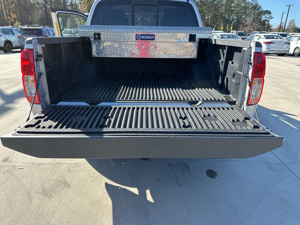 2017 Nissan Frontier SV 22