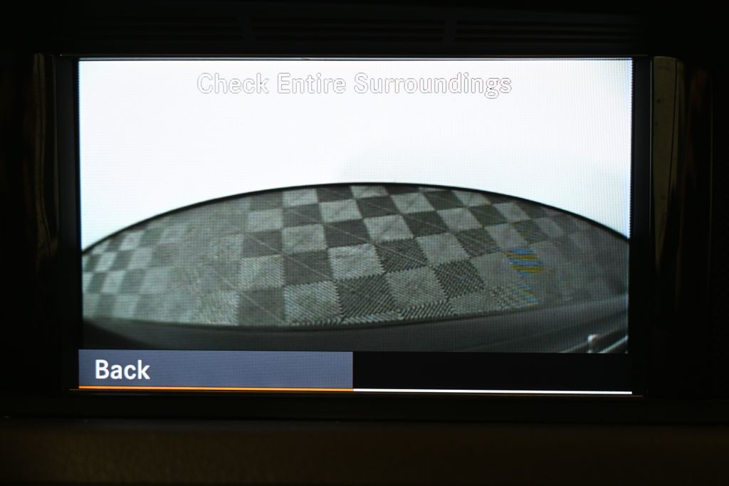 Thumbnail: 2010 Mercedes-Benz E-Class - 24