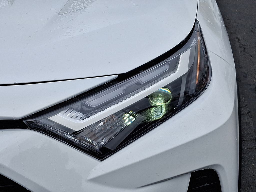 Thumbnail: 2025 Toyota RAV4 - 9