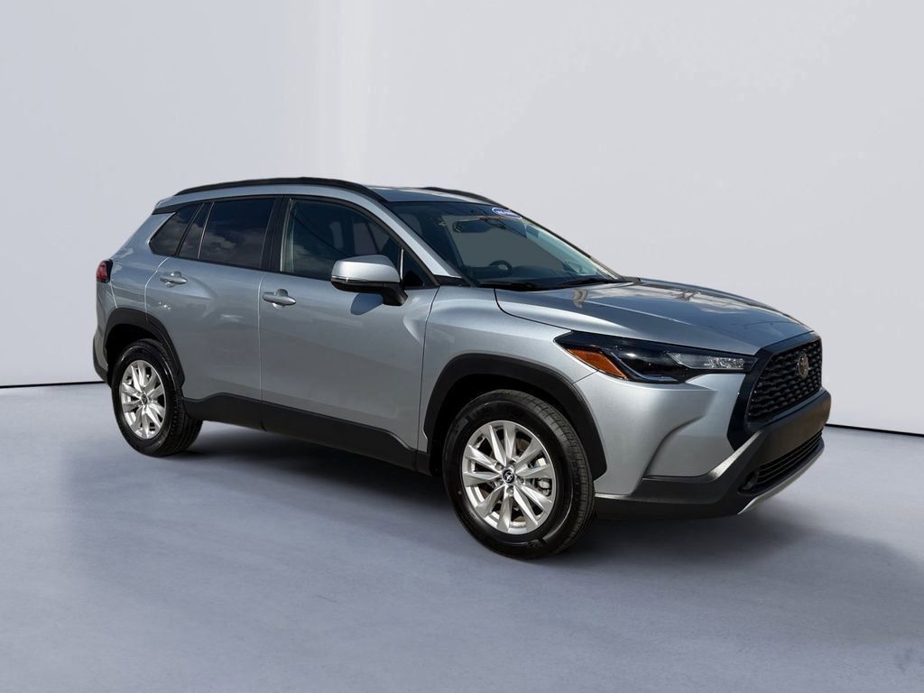 2023 Toyota Corolla Cross LE AWD