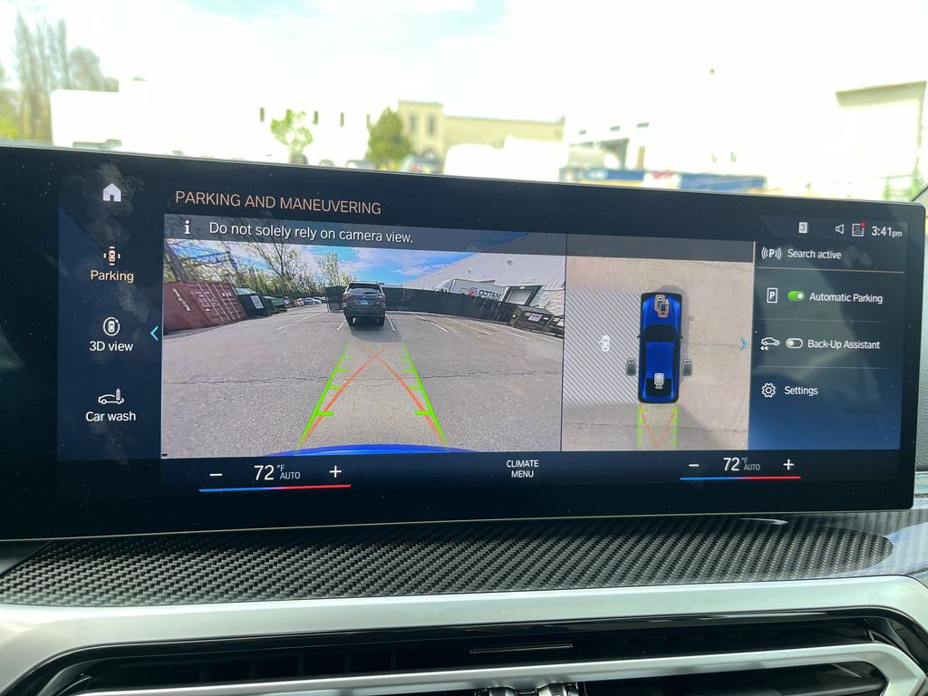 Thumbnail: 2023 BMW i4 - 17