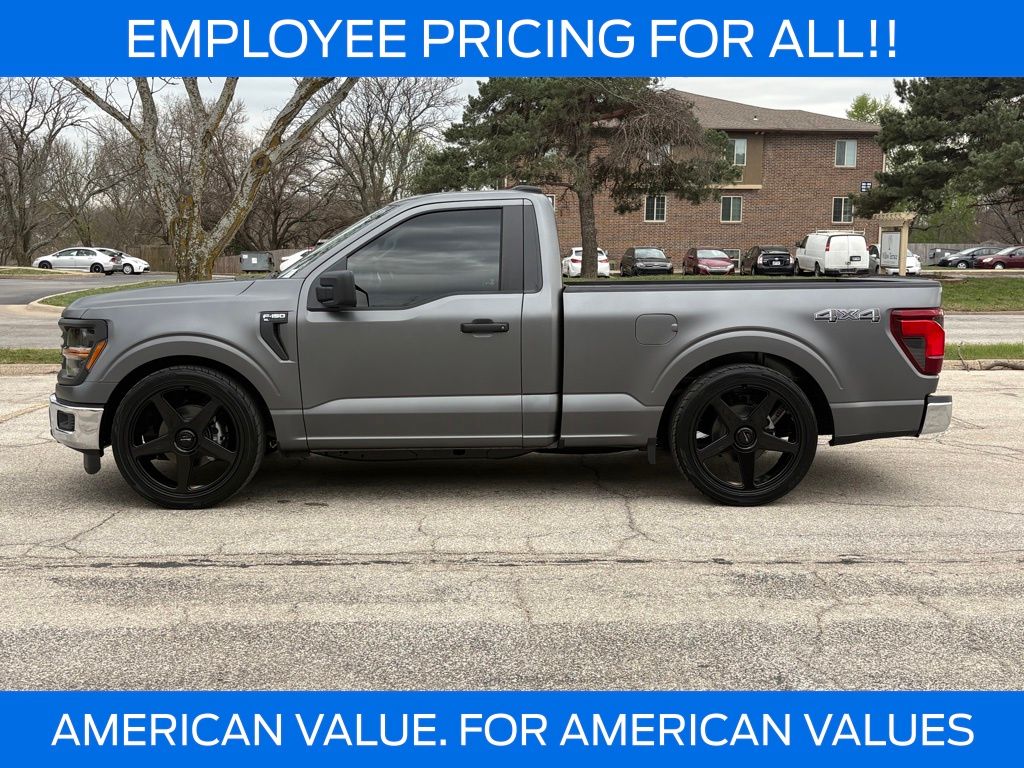 View vehicle photo 3