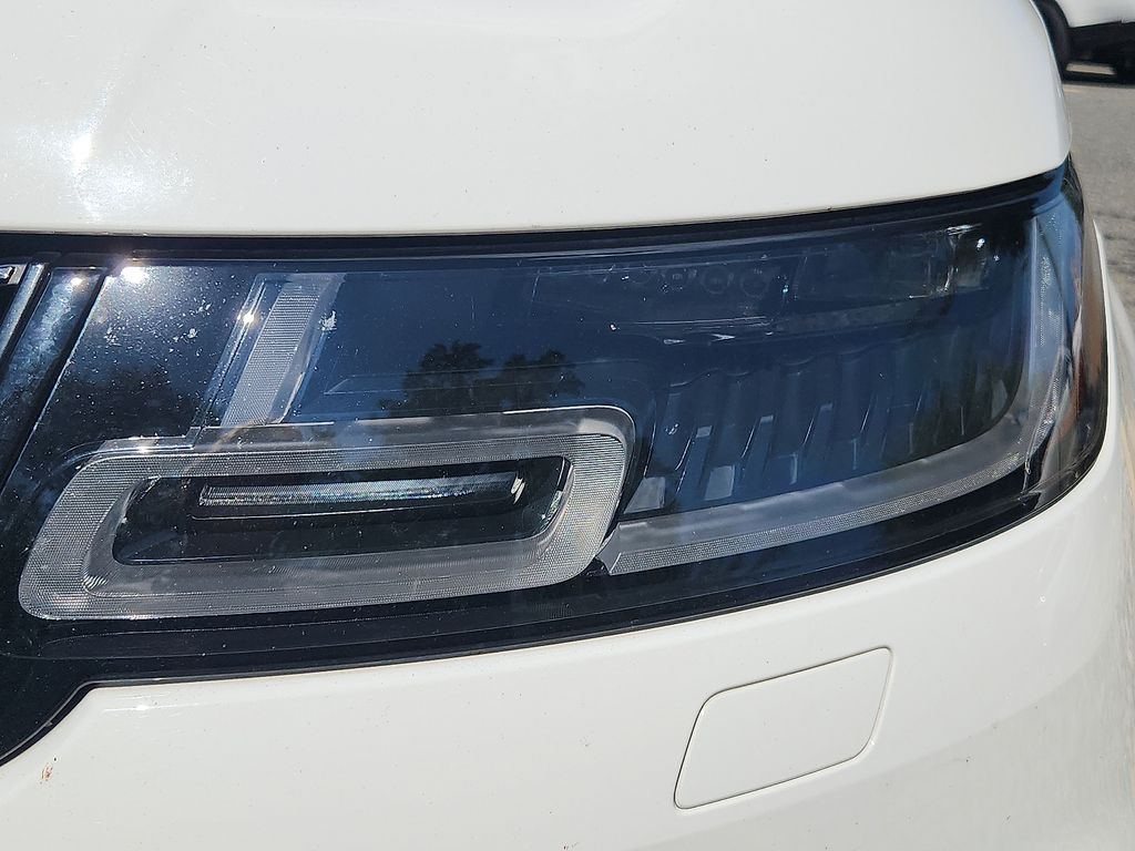 Thumbnail: 2020 Land Rover Range Rover Sport - 9