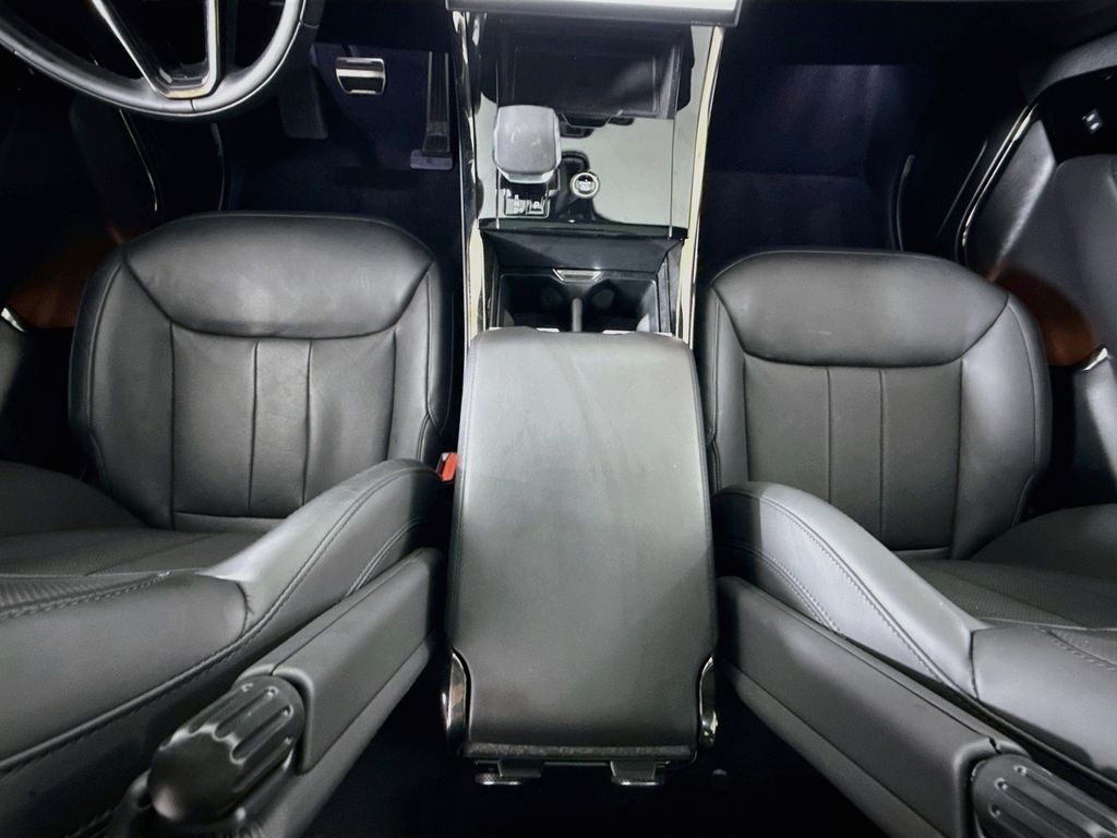 Thumbnail: 2024 Land Rover Range Rover Sport - 16