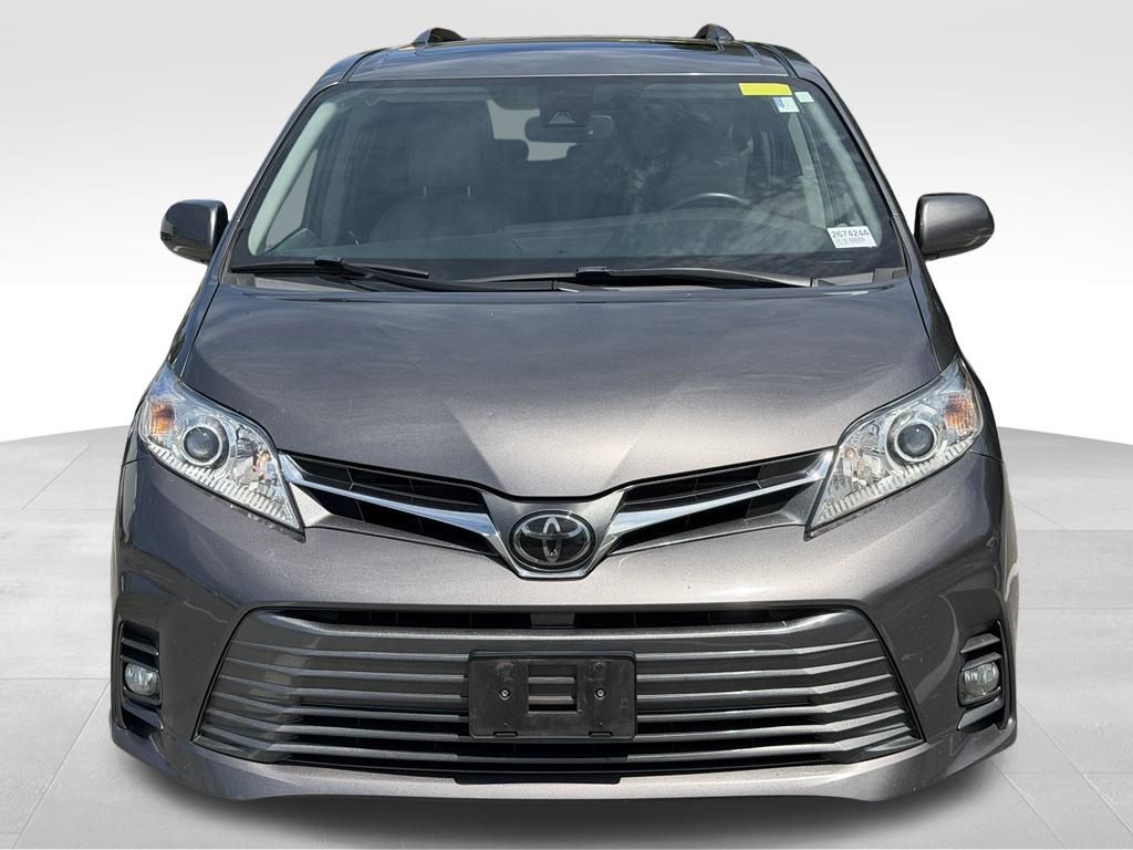 2018 Toyota Sienna XLE Premium 7 Passenger