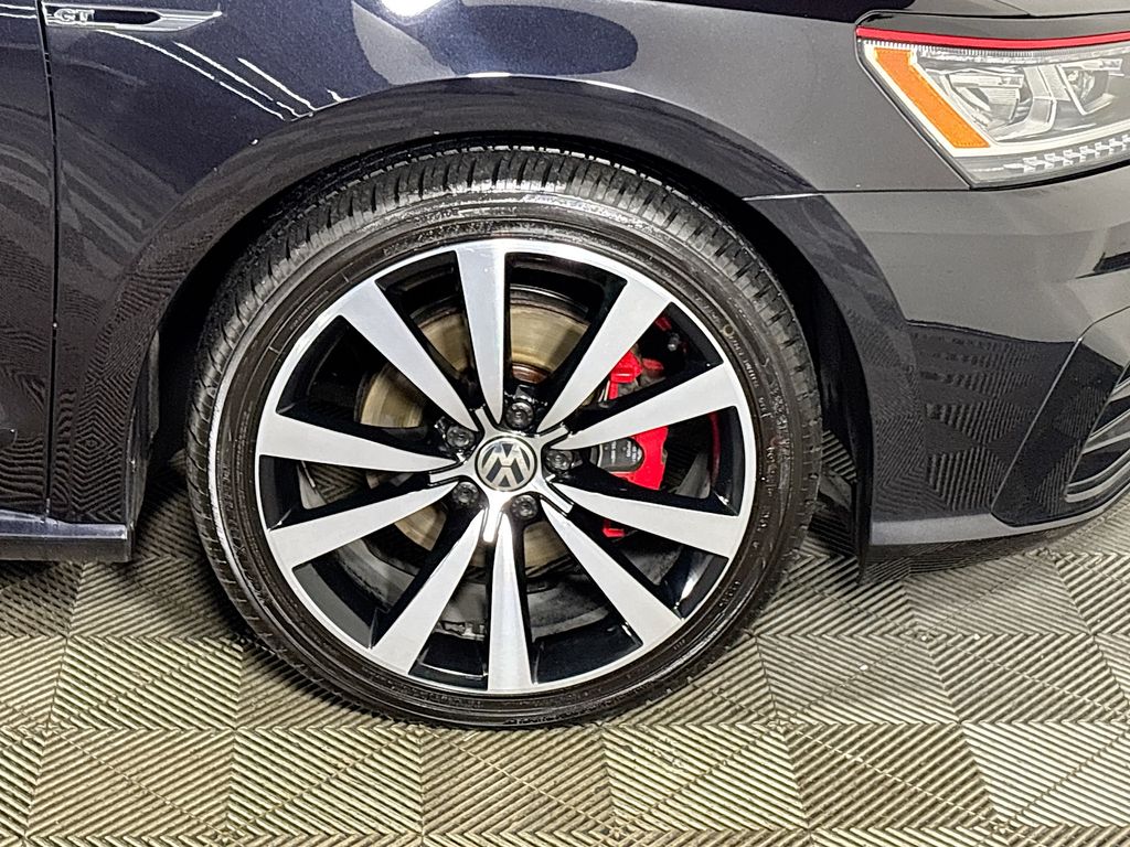 2018 Volkswagen Passat 3.6L V6 GT